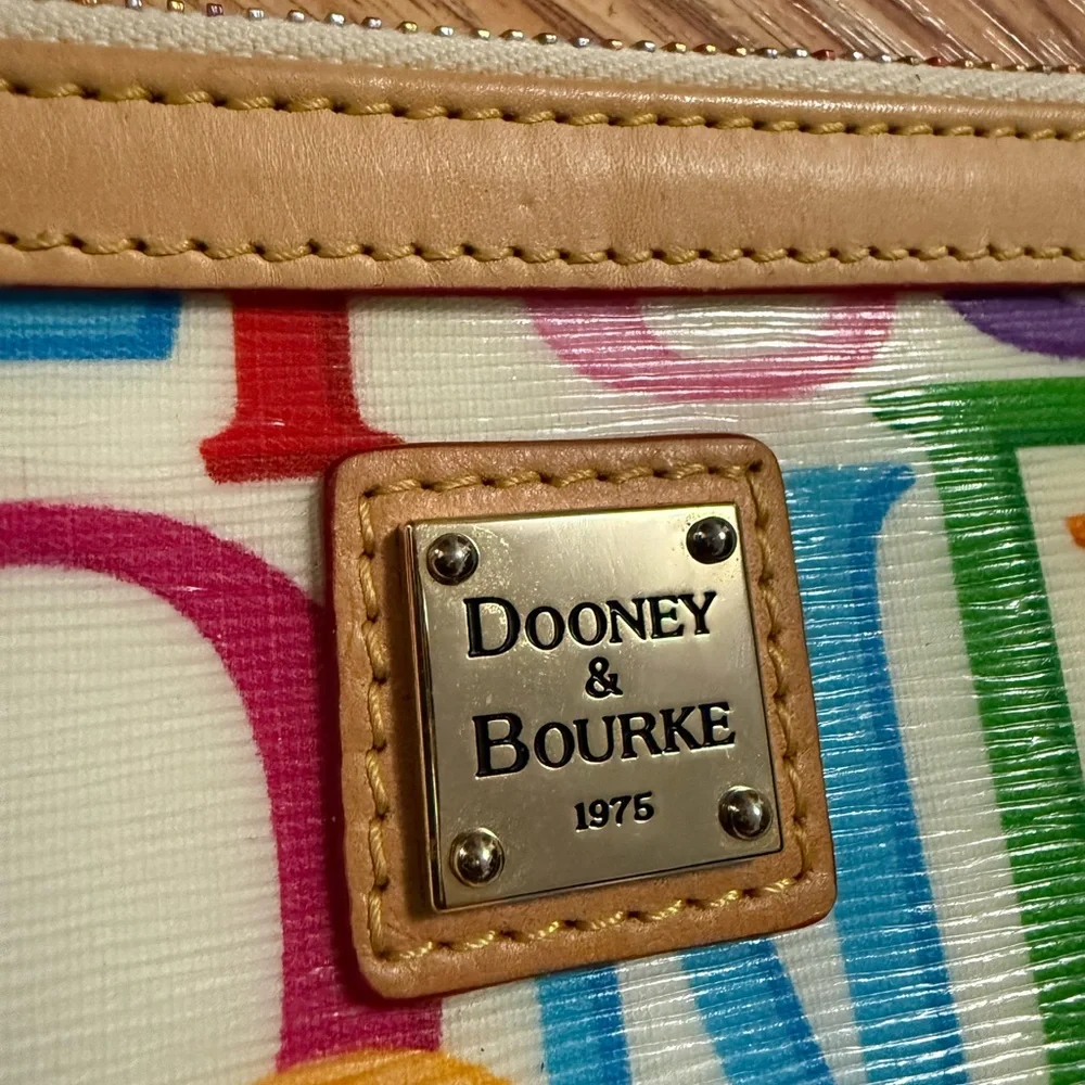 DOONEY & BOURKE RETRO GRAFICA LARGE SLIM WRISTLET - Picture 5 of 14